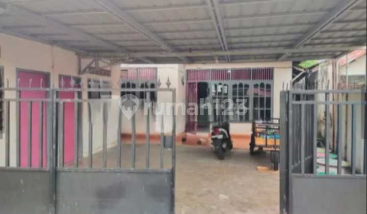 Dijual Rumah 1 Lantai - Cocok untuk Keluarga Besar / Usaha Kos - Tengah Kota ( Jl. Teuku Umar. Gg. 3 Pekanbaru) 1