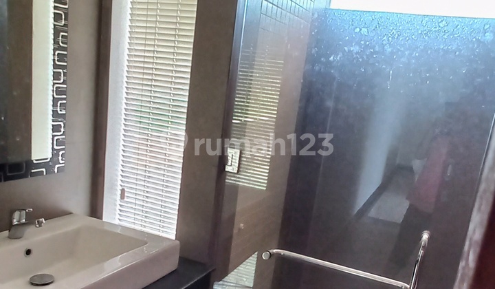 kamar mandi wts / dijual rumah siap