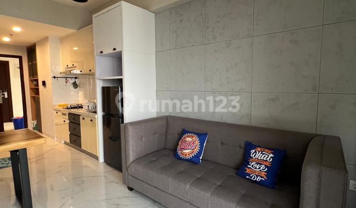 WTS / Dijual Cepat Apartemen Siap Huni, Fully Furnished, dan Sangat Strategis di Sky House Tower Jervois, BSD City, Cisauk, Tangerang, Banten