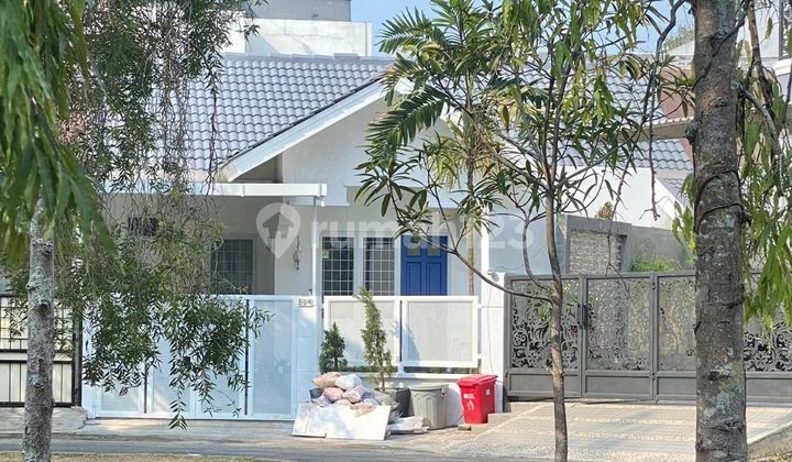 WTS / Dijual Cepat Rumah Siap Huni, Lokasi Sangat Strategis, dan Fully Furnished di Kencana Loka, BSD City, Serpong, Tangerang Selatan, Banten WTS / Dijual Cepat Rumah Siap Huni, Lokasi Sangat Strategis, dan Fully Furnished di Kencana Loka, BSD City, Serpong, Tangerang Selatan, Banten