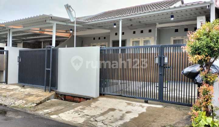 WTS / Dijual Cepat Rumah Kost Beserta Bisnis dengan Okupansi 100% di Griya Loka, BSD City, Serpong, Tangerang Selatan, Banten
