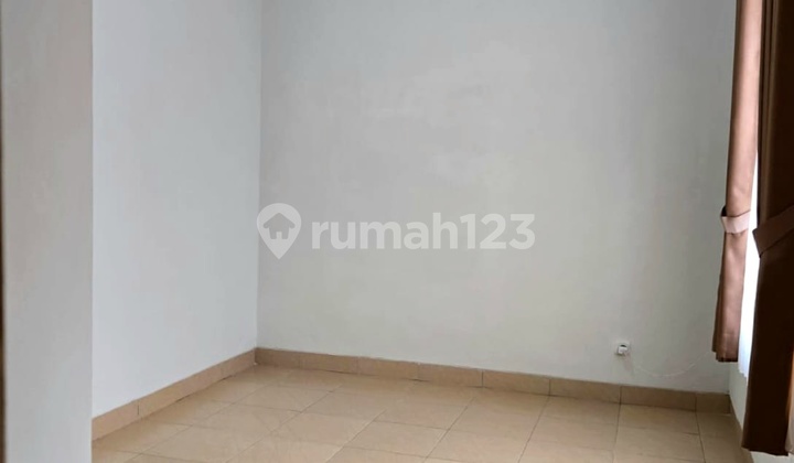 FSBO / Quick Sale of a Ready-to-Occupy and Very Nice House in Bali Resort Cluster, Seminyak, Gunung Sindur, Bogor Regency, West Java