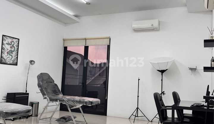 WTS / Dijual Rumah Cantik, Siap Huni, dan Lokasi Strategis di Bintaro Sektor 3, Tangerang Selatan, Banten 2