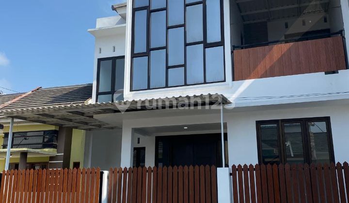 2-Story House Area Exit Toll Pakis and Abd Saleh Airport 2-Story House Area Exit Toll Pakis and Abd Saleh Airport