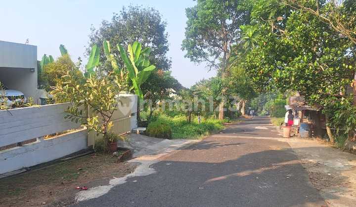 For Sale. Cheap Land in Cipageran Complex.