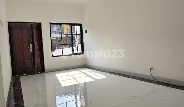Rumah 2 lantai di Cipayung Jaktim Siap Huni termurah
