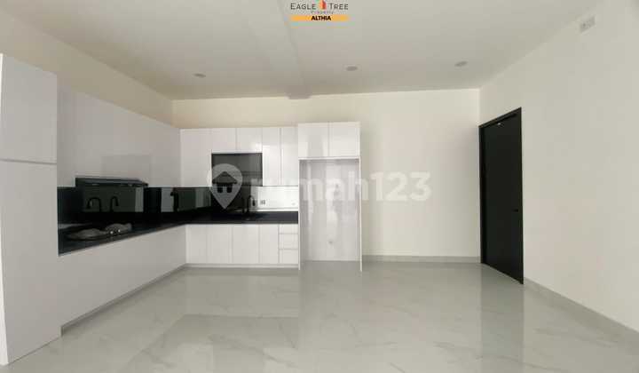 Rumah Dijual BSD, 2 Lantai Deket Taman Kota dan Tol BSD