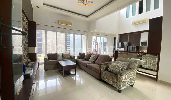 Rumah Mewah 2 Lantai bisa SEWA/BELI di BSD, Tangerang Rumah Mewah 2 Lantai bisa SEWA/BELI di BSD, Tangerang