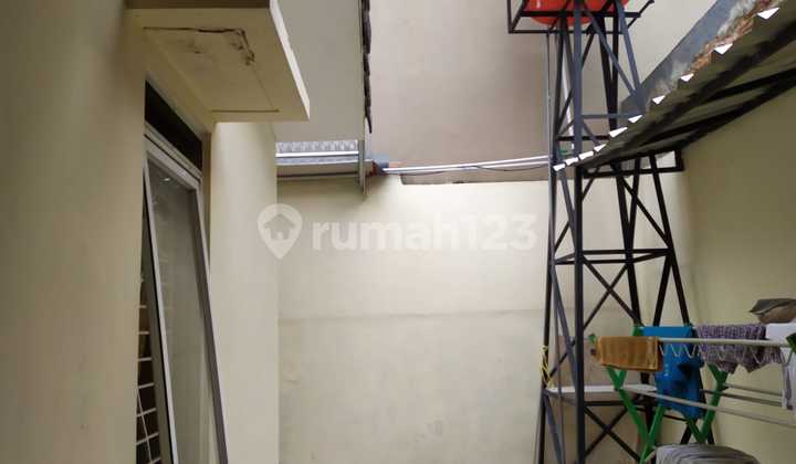 Rumah Siap Huni dan bisa untuk Usaha di Metland Cileungsi 2