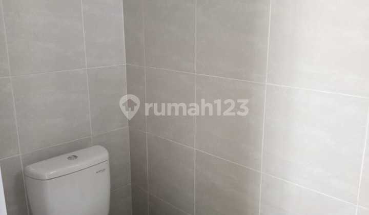 For Rent Ruko One Arcade *Only 1 Ruko One Arcade Left* 2