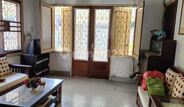 *Dkota Surabaya*Ijual Rumah di Jalan Kinibalu - Pusat 2