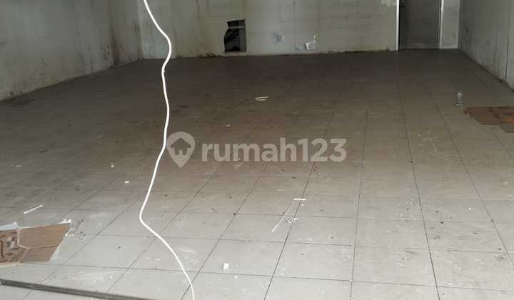 Disewakan Ruko 2 Lantai di Pusat Kota di Bekasi Selatan 128.0 M²