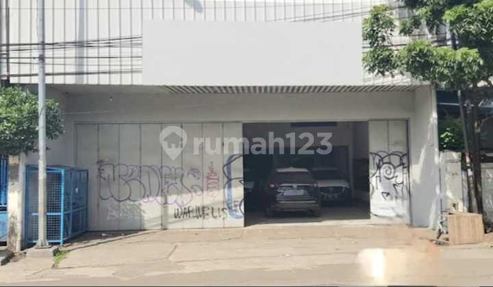 Premium Location at Sultan Agung Showroom Bekasi Premium Location at Sultan Agung Showroom Bekasi