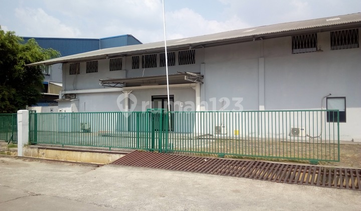 Warehouse For Rent In The Pulo Gadung Area, East Jakarta Warehouse For Rent In The Pulo Gadung Area, East Jakarta