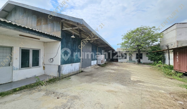 Warehouse on Jl Kamal Raya West Jakarta, Highly Strategic Location.