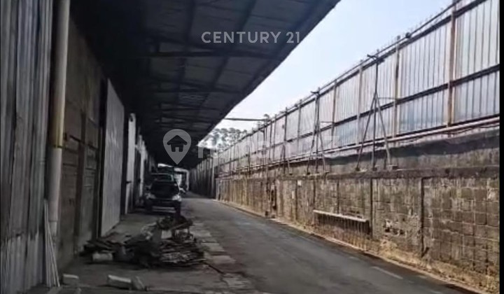 Warehouse Unit Ex Factory Strategic Location on Daan Mogot Raya, West Jakarta