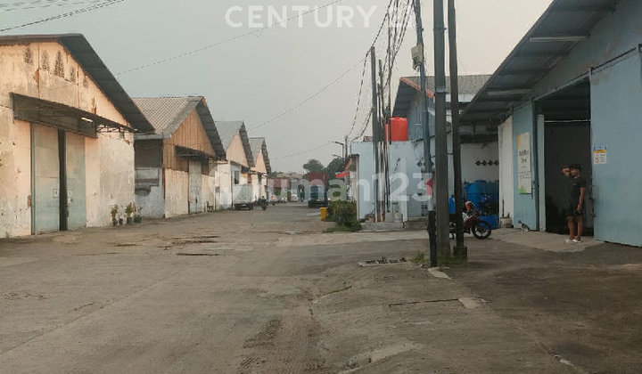 Warehouse for Rent, Strategic Location in Pulo Gadung. Warehouse for Rent, Strategic Location in Pulo Gadung.