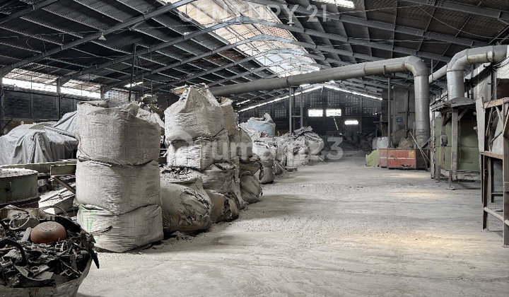 FACTORY FOR SALE IN JATAKE TANGERANG, STRATEGIC LOCATION
