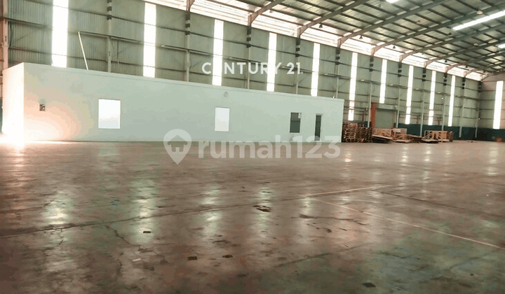 A GOOD READY-TO-USE WAREHOUSE IN THE MARUNDA CENTER AREA, BEKASI