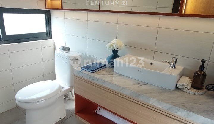 Rumah Vanica Residence Dekat Kolam Renang  Taman 2