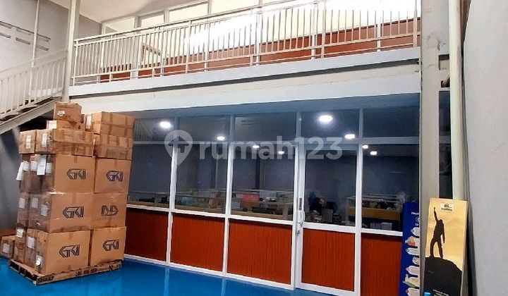 Warehouse with Loading Dock Near Cakung Toll Road East Jakarta 40" Access Warehouse with Loading Dock Near Cakung Toll Road East Jakarta 40" Access
