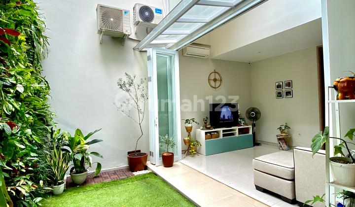 Rumah Cantik 2Lt Furnish di Ciganjur Jagakarsa. Jakarta Selatan