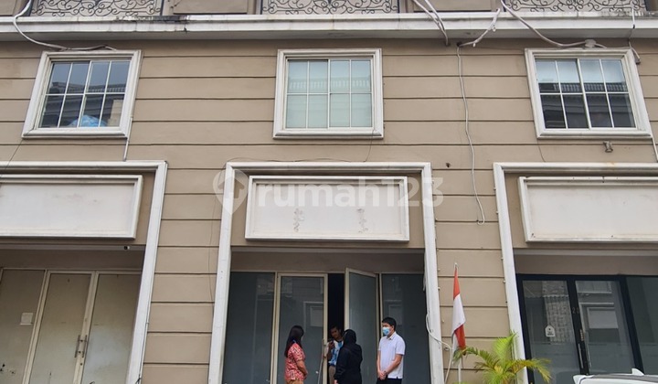 Ruko Cbd 4Lt Dekat Boulevard Green Lake City Cipondoh Tangerang