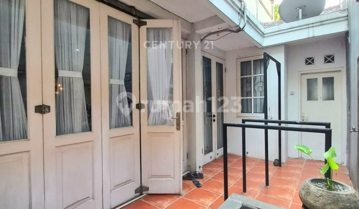 Rumah 2.5Lt+ Rooftop di Puri Bintaro 9. Tangerang. Hadap Utara 2