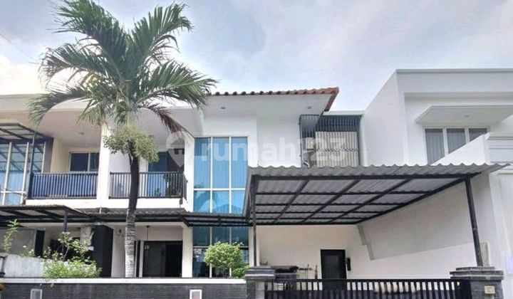 2.5-story house with toll access in Jor Cakung, Modern Garden Cakung. Pulogebang