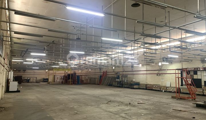 Gudang dan Tempat Usaha Dijual / Disewakan – Lokasi Super Strategis, Jakarta Selatan Gudang dan Tempat Usaha Dijual / Disewakan – Lokasi Super Strategis, Jakarta Selatan