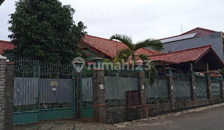 Good Big And Comfortable Residence with Boarding House Bonus in Cimanggis Depok Good Big And Comfortable Residence with Boarding House Bonus in Cimanggis Depok