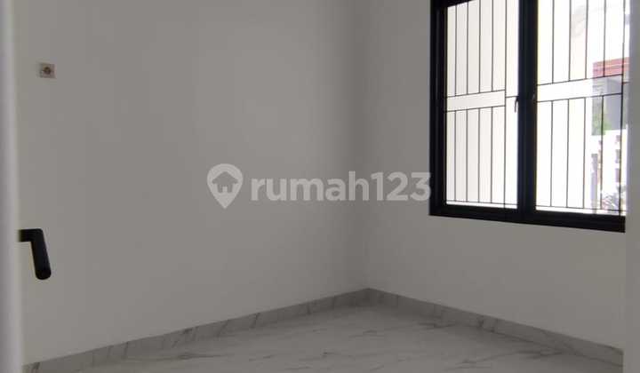 Rumah Mewah Harapan Indah Bekasi - Akses Mudah ke Jakarta 2