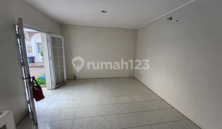 Disewakan Rumah Siap Huni 3 Lantai Alesha House Vanya Park Bsd - 4 Kamar Tidur 2