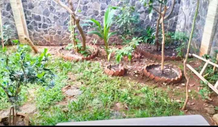 Rumah Nyaman & Strategis di Perumahan Green Court Lake Jakarta Barat 2