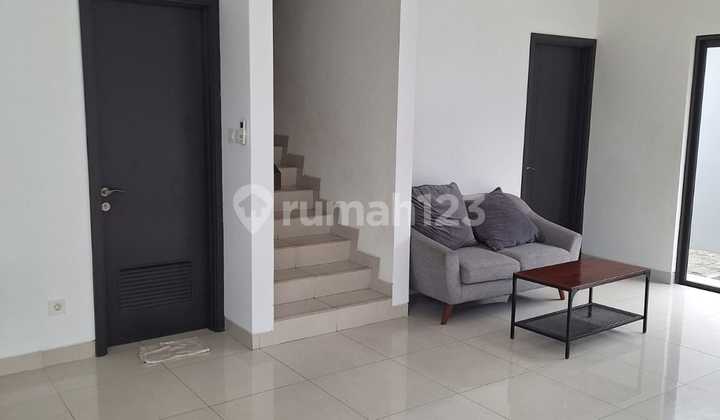Disewakan Rumah di Wisteria Dekat ke Aeon Jgc & Ikea Jgc. Metland Menteng Cakung