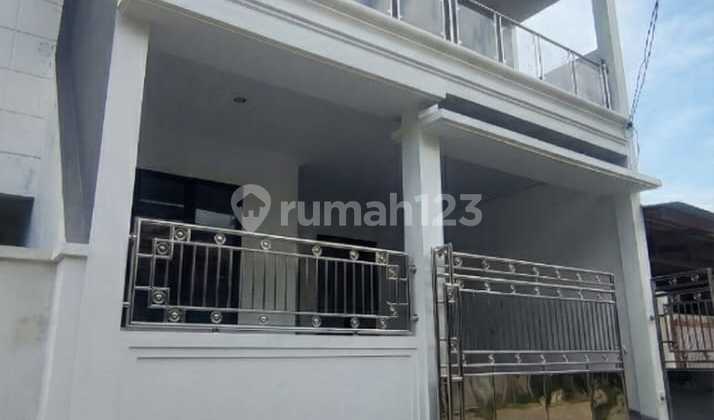 Modern House in Harapan Indah - Close to Mall, Schools & Complete Facilities 2