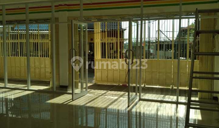 2 Adjacent Shophouses Corner Position Suitable For Minimarket Business