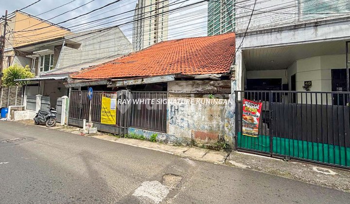 For Sale Land-Only House - Super Strategic Location on Jl Karbela Setiabudi 2