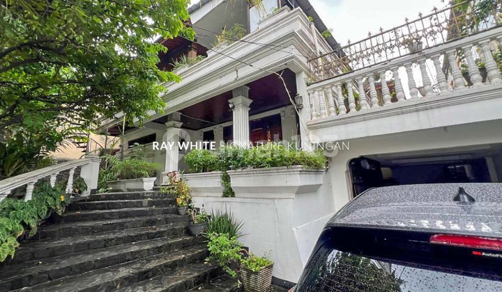 Rumah Strategis di Tebet Timur Raya - Cocok untuk Usaha & Hunian