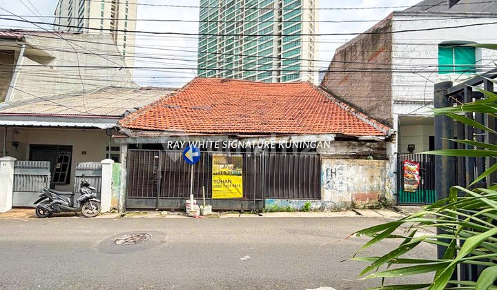 Dijual Rumah Hitung Tanah - Lokasi Super Strategis di Jl Karbela Setiabudi