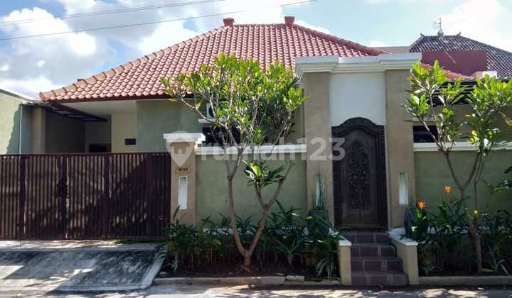 Rumah Bagus Shm Di Biaung Dengan Pool Mr