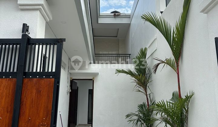 Beautiful 2-Story House with Plunge Pool