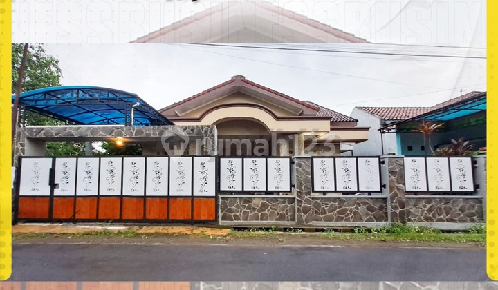 RUMAH DEKAT EXIT TOLL BANYUDONO 1