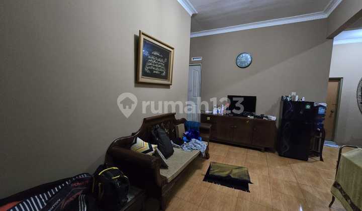 Dijual Rumah Lawa Terawat Lokasi Di Jl. Sejahtera, Ciledug 2