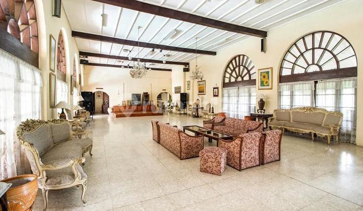 Dijual Villa lokasi  Jl. Wisma Coolibah Cipanas Cianjur  (Ada beberapa Villa dlm   1 Lingkungan ) 