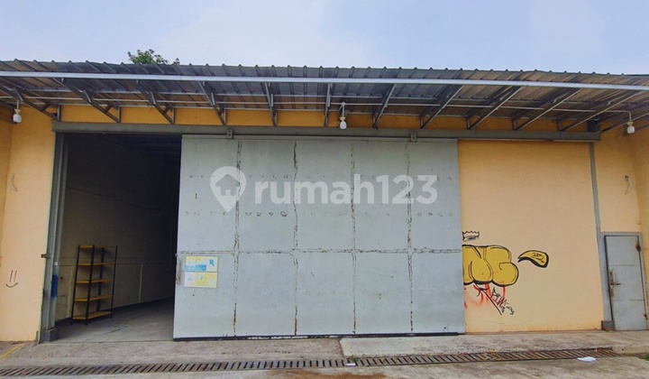 Affordable Warehouse 885 m2 in Pondok Ranggon, East Jakarta