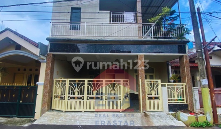 Rumah 2 Lantai di Dukuh Zambrud, Kota Bekasi