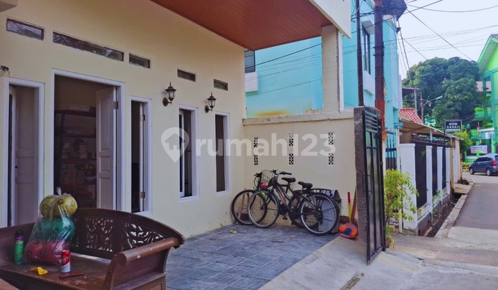 Strategic Corner House for Business in Malaka Jaya - East Jakarta Strategic Corner House for Business in Malaka Jaya - East Jakarta