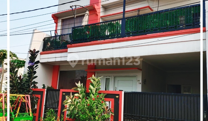 [Full Renov] Rumah 2 Lantai 5 Menit ke Tol Grand Wisata, Bekasi