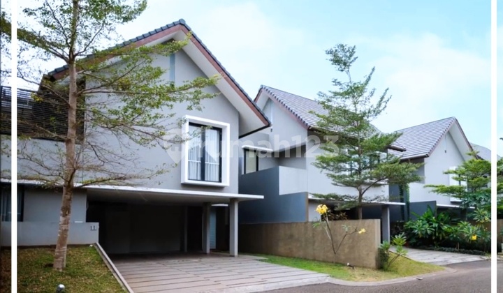[Hook] Rumah Town House di Bintaro (Kolam Renang) Jakarta Selatan